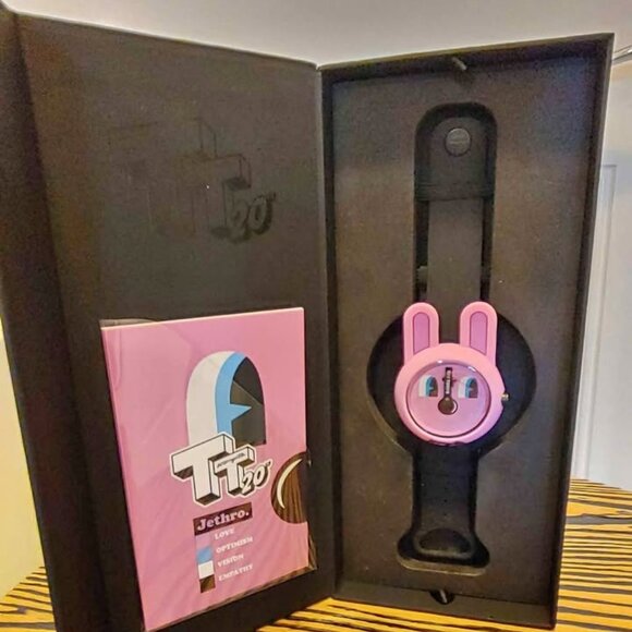 Watch - Jeremyville Jethro - by Toy Tokyo x Misfit - NEW - Picture 1 of 8